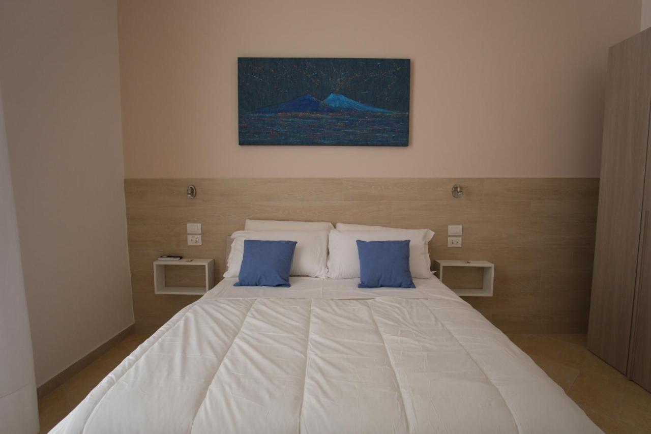 Leone Suites Toledo Naples Extérieur photo