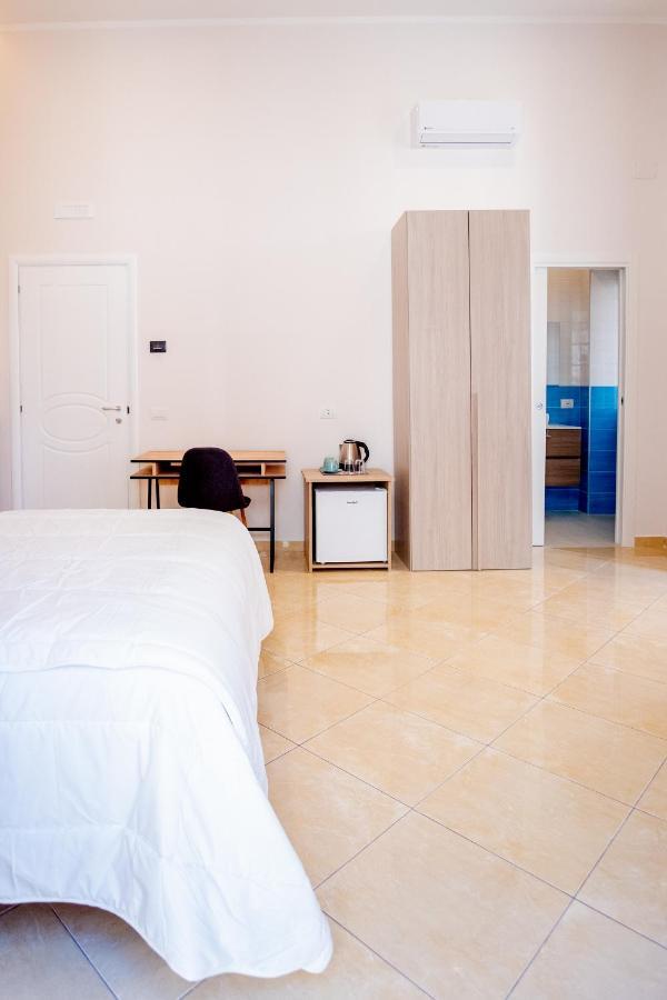 Leone Suites Toledo Naples Extérieur photo